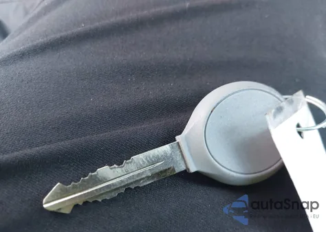 2016 Jeep Compass Sport z USA, uszkodzony, nr VIN 1C4NJCBA2GD567470